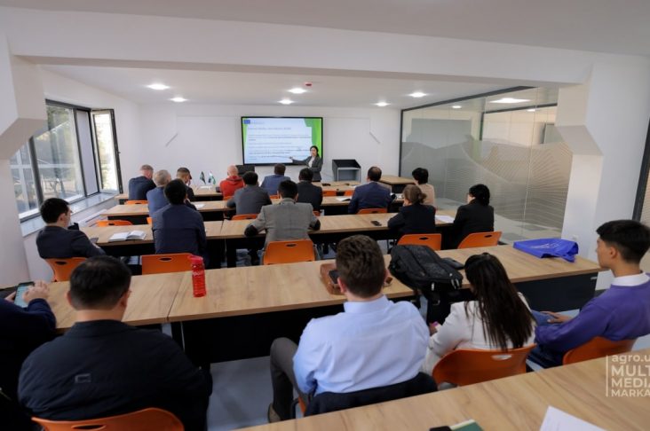 photo_2022-10-13_18-06-29